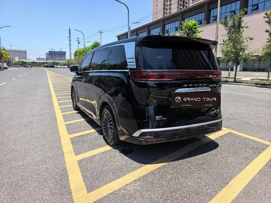BYD D9