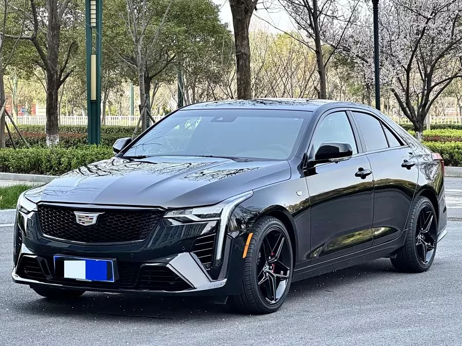 Cadillac CT4