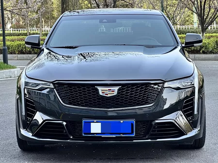 Cadillac CT4