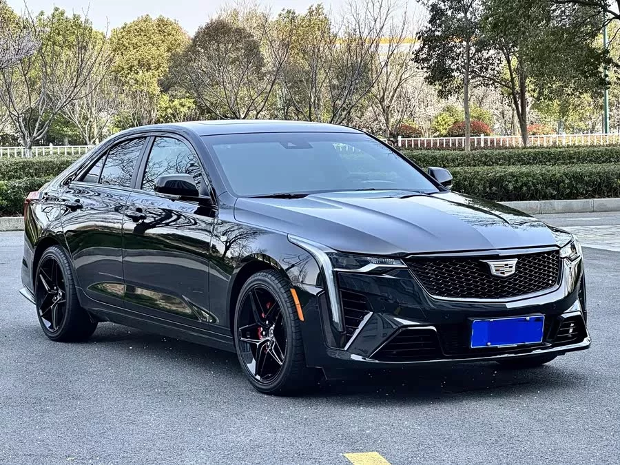 Cadillac CT4