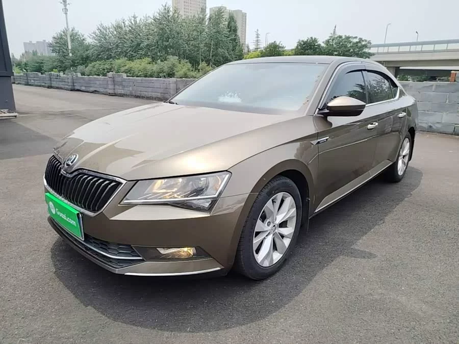 Skoda SuperB