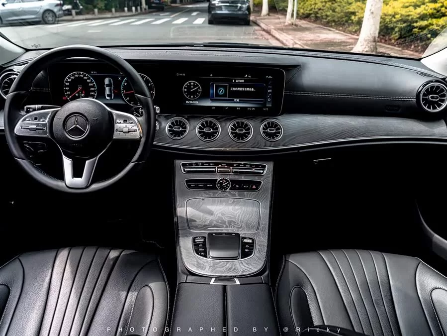 Mercedes Benz CLS