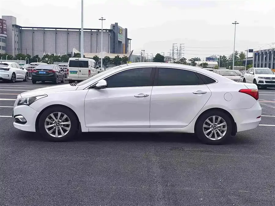Hyundai Mistra