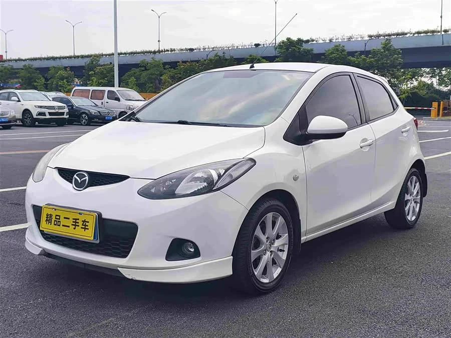 Mazda 2