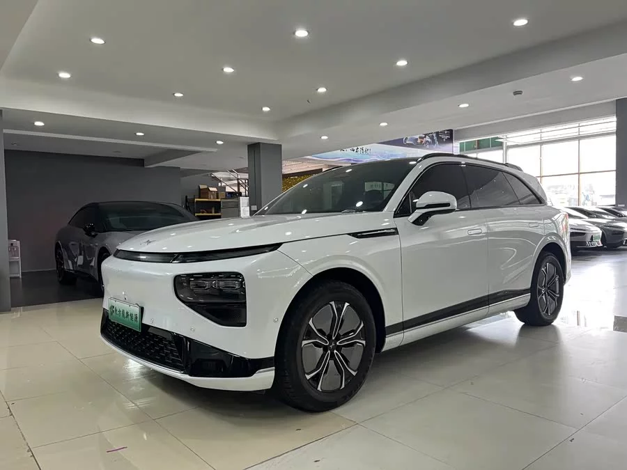 Xpeng G9