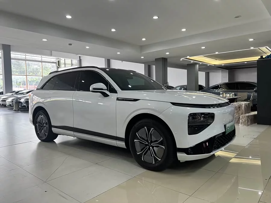 Xpeng G9