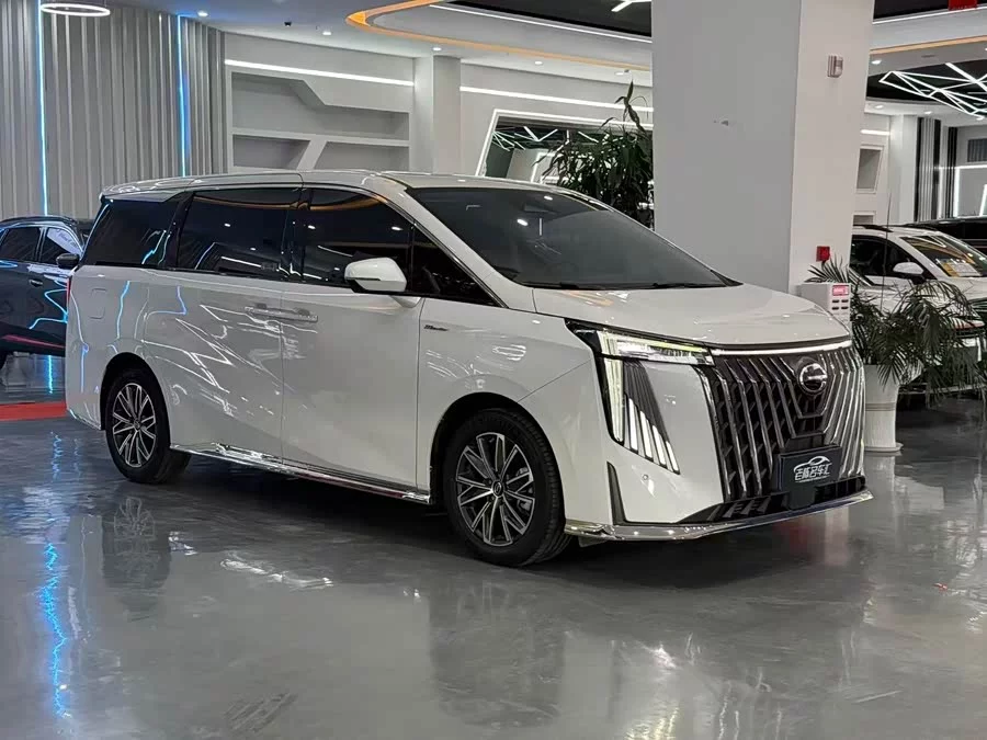 GAC Trumpchi M8