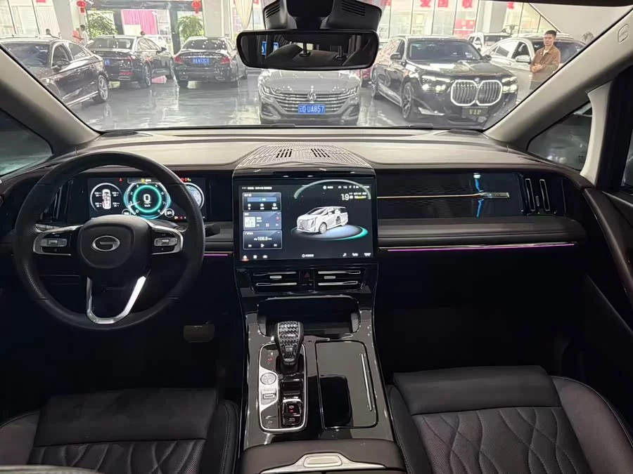 GAC Trumpchi M8