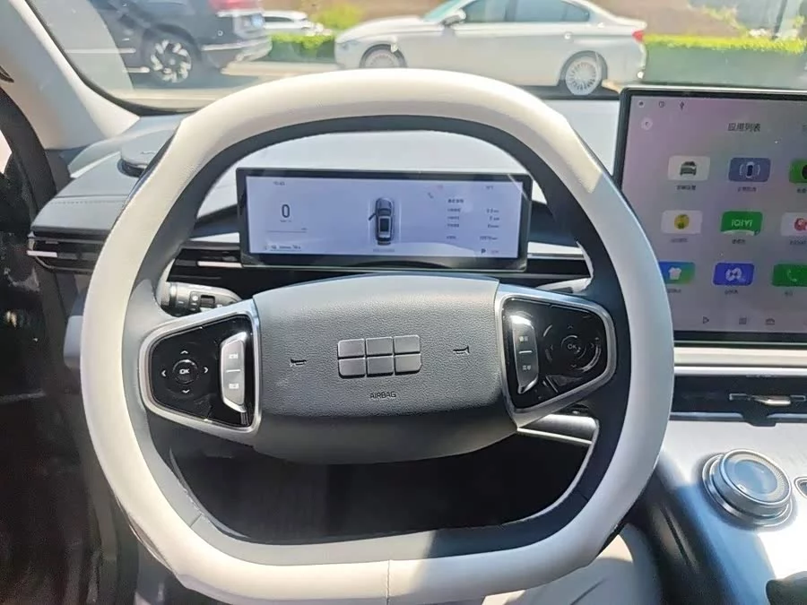 Geely Galaxy E5
