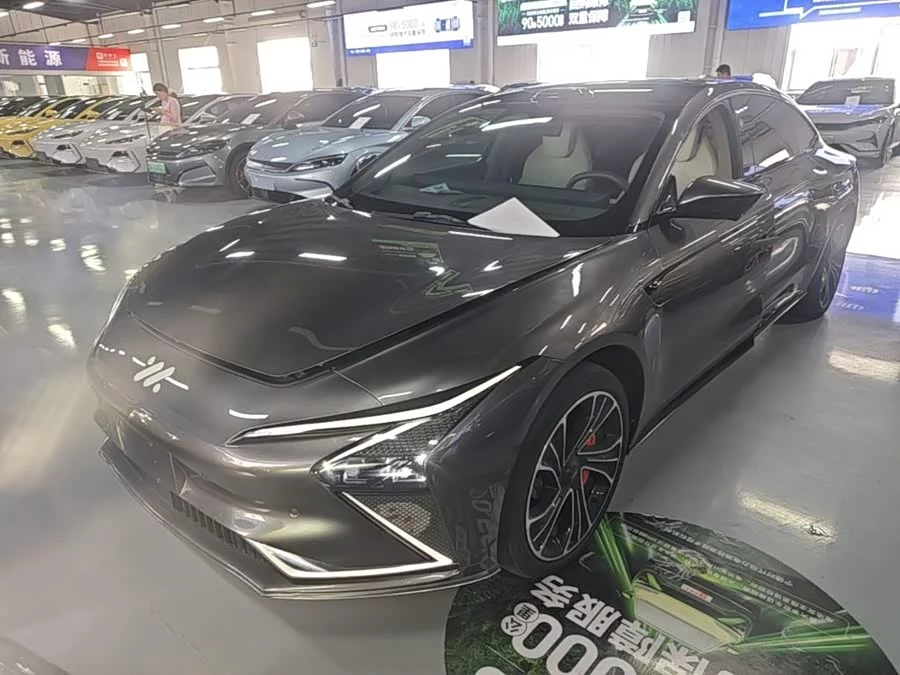 Zhiji L7