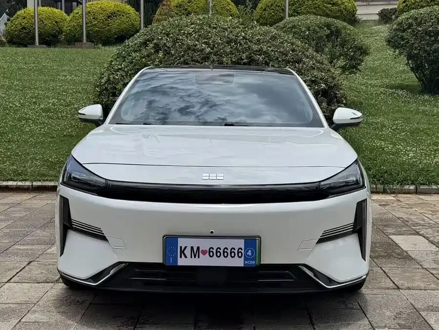 Geely Galaxy L6