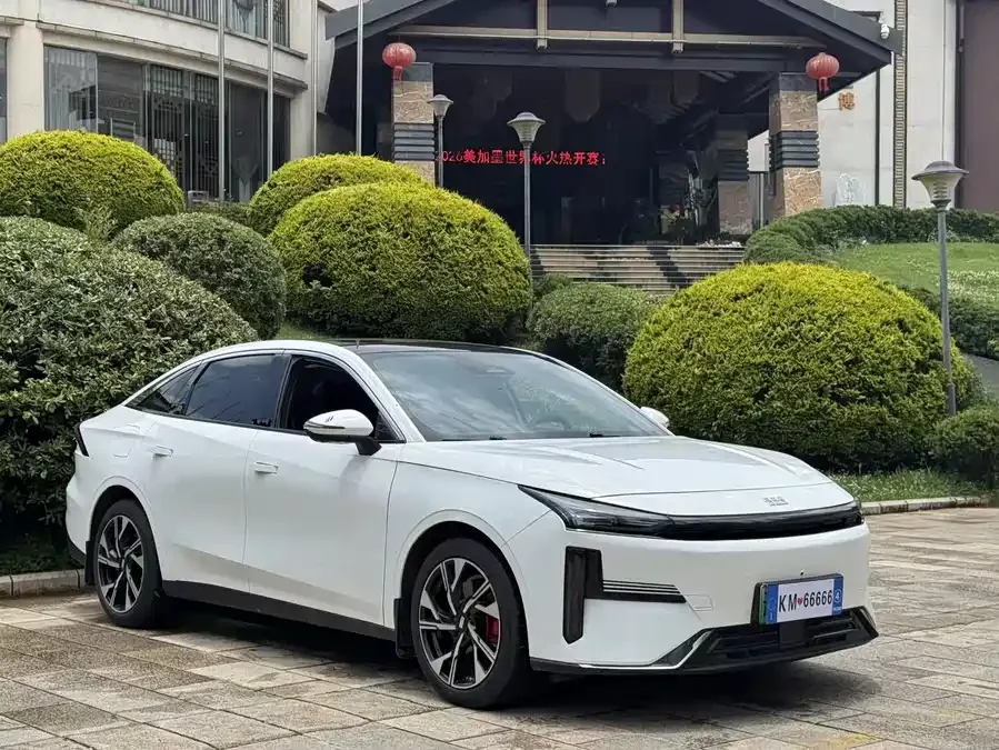 Geely Galaxy L6