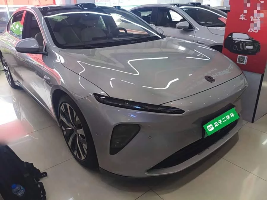 NIO ET7