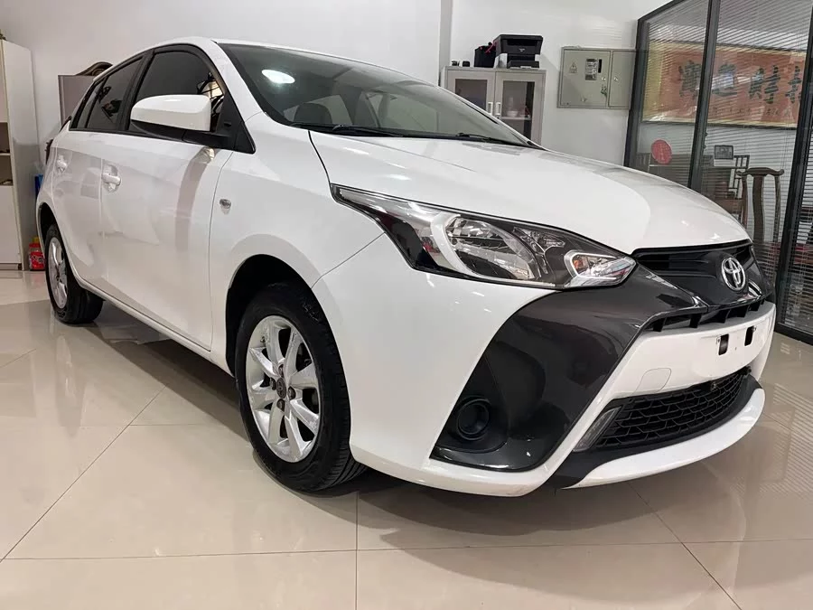 Toyota YARiS L
