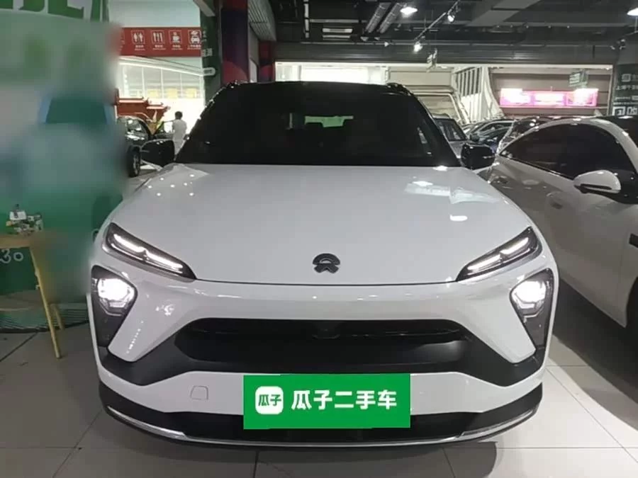 NIO ES6