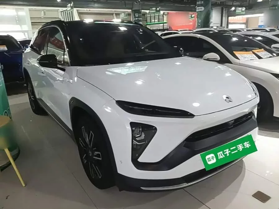 NIO ES6