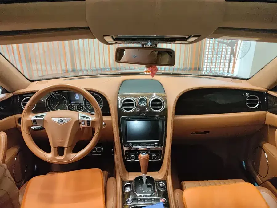 Bentley Flying Spur