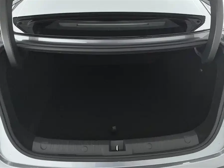 BYD Qin L