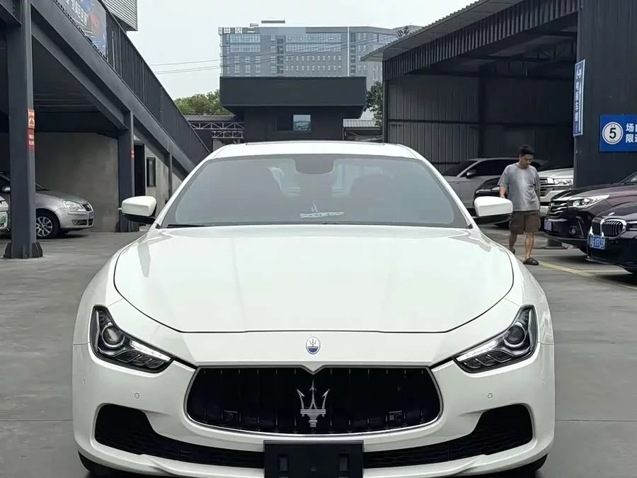 Maserati Ghibli