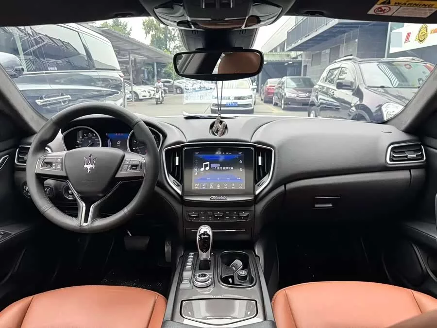 Maserati Ghibli