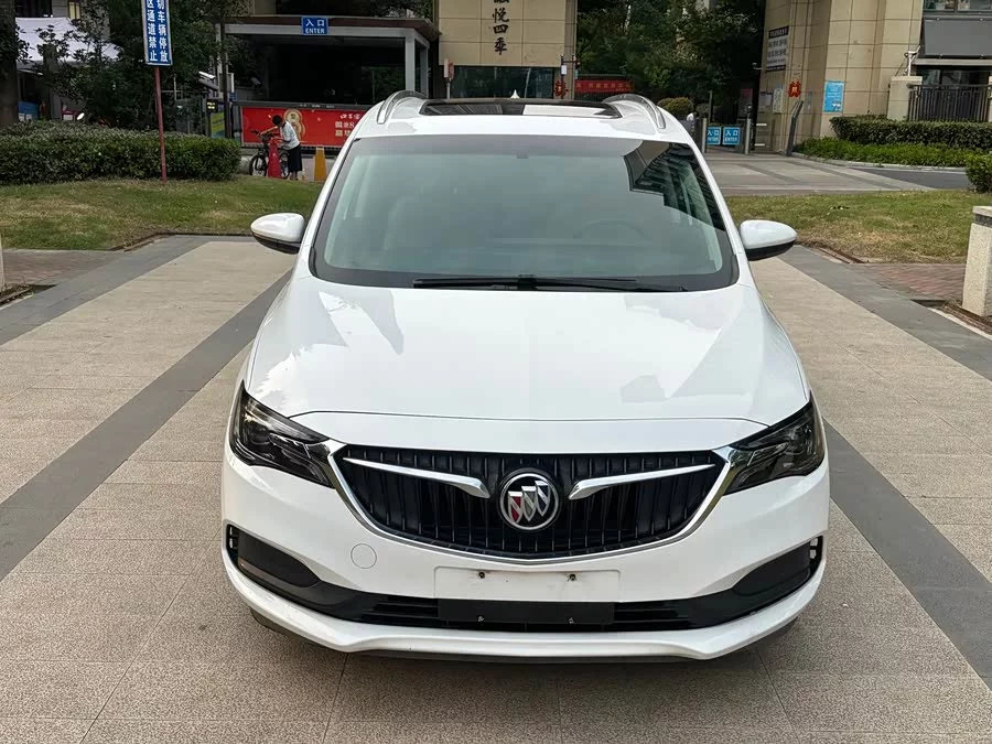 Buick GL6