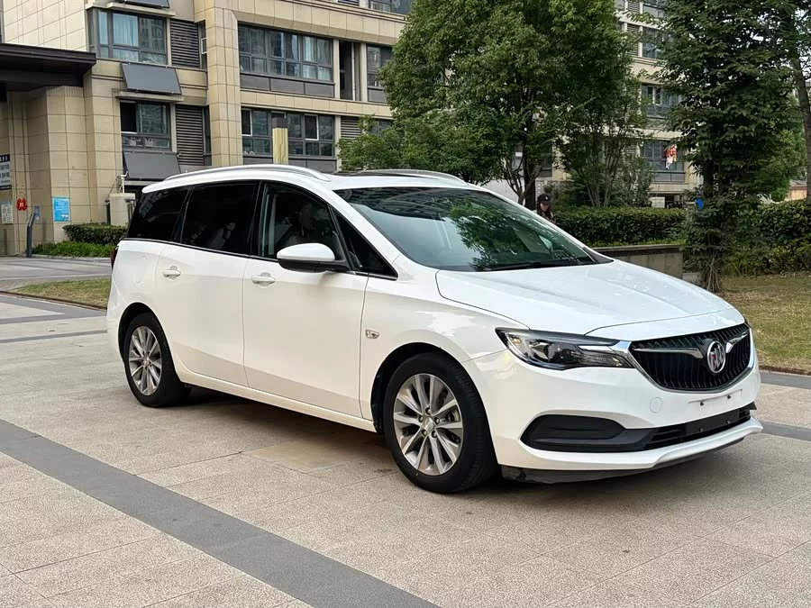 Buick GL6