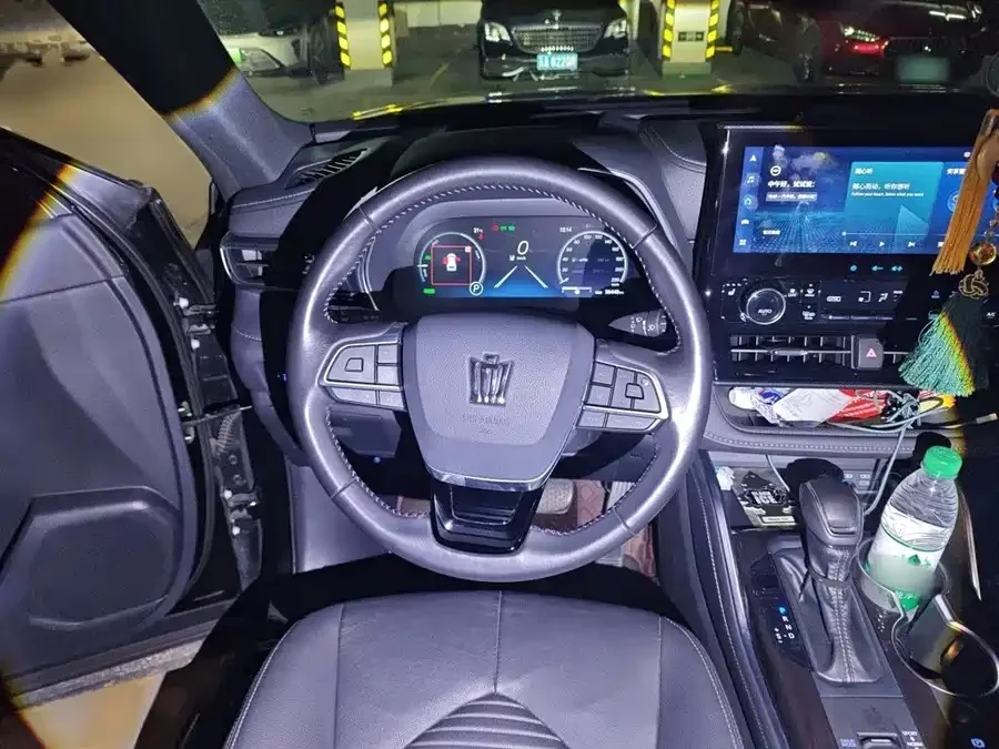Toyota Crown Land