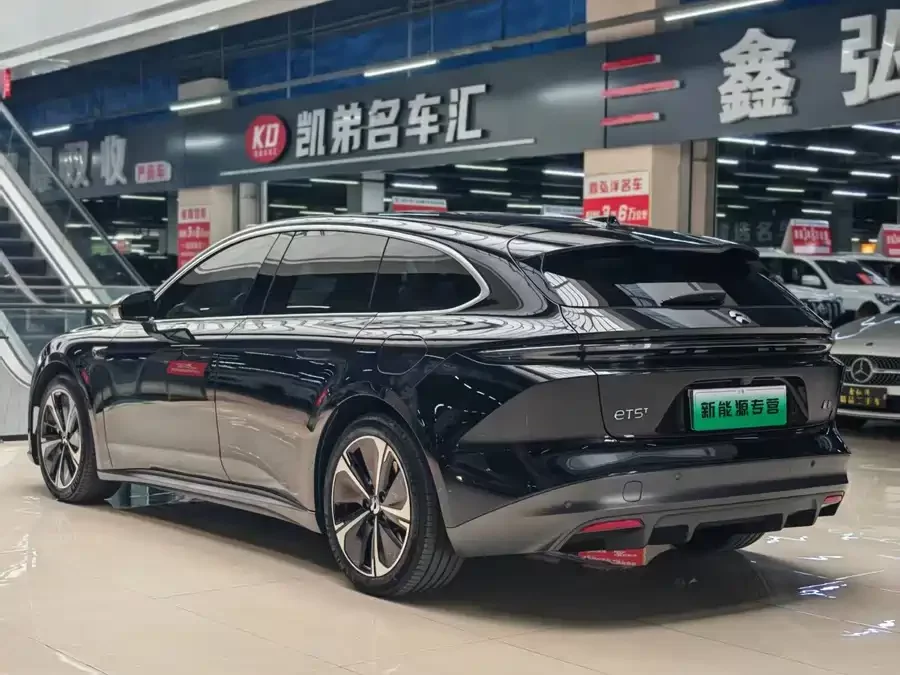 NIO ET5T