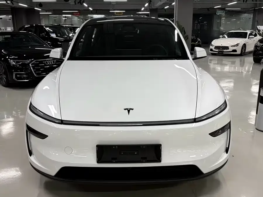 Tesla Model YL