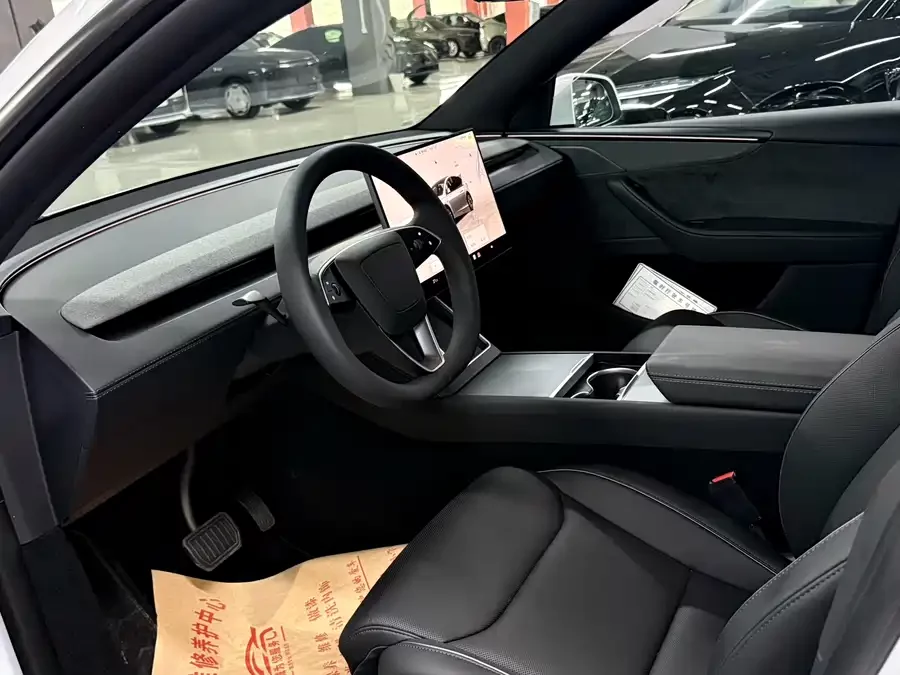 Tesla Model YL