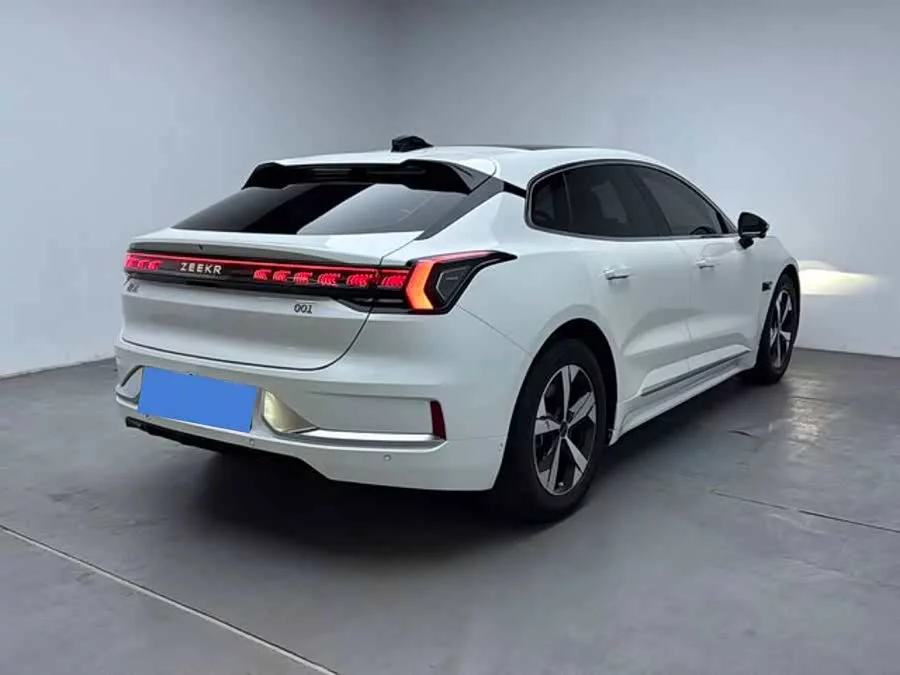Zeekr 001