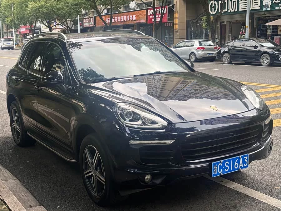 Porsche Cayenne