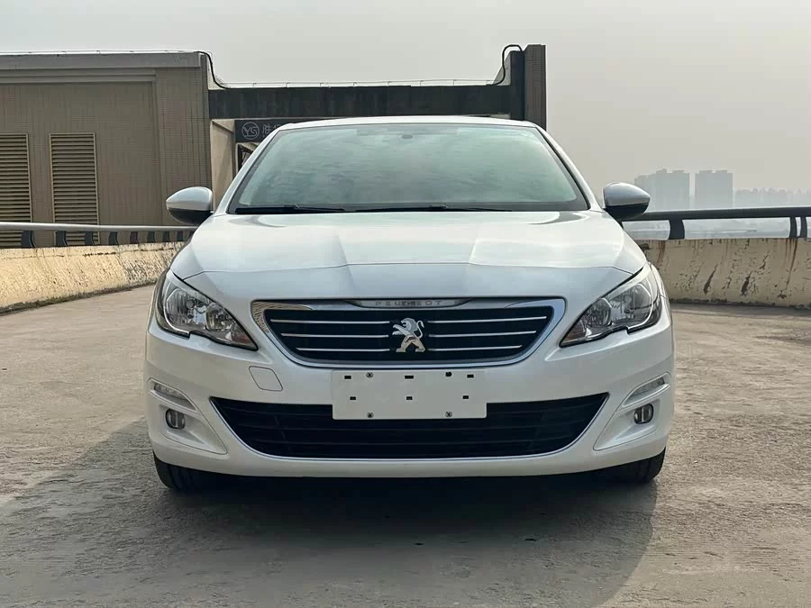 Peugeot 408