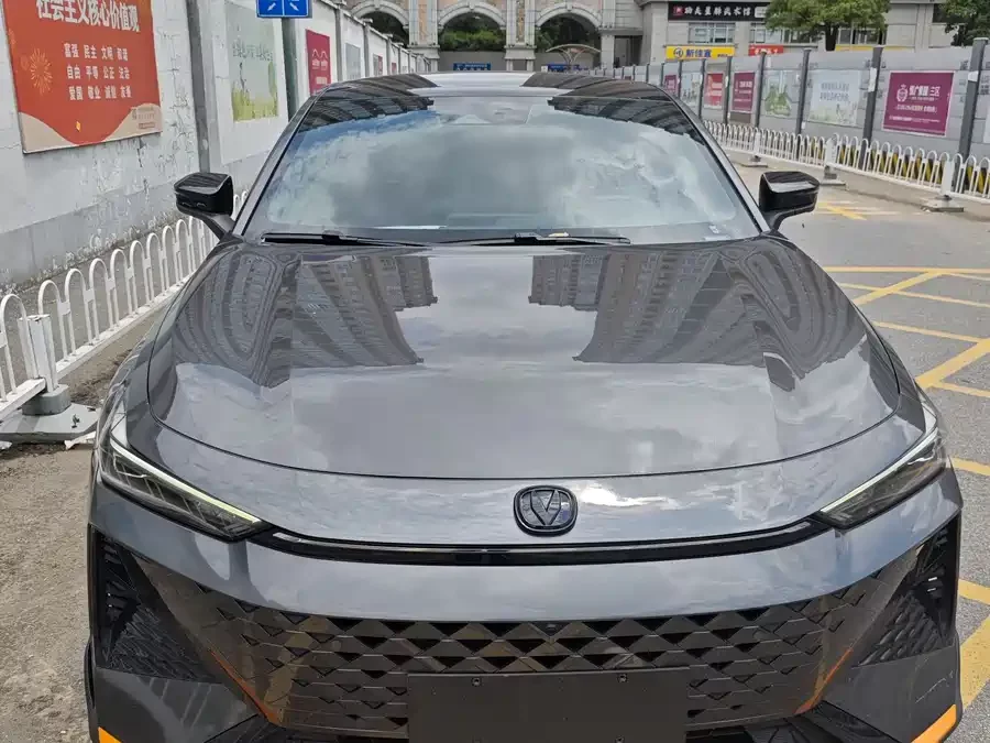 Changan UNI-V