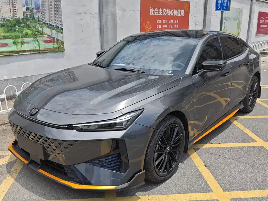 Changan UNI-V