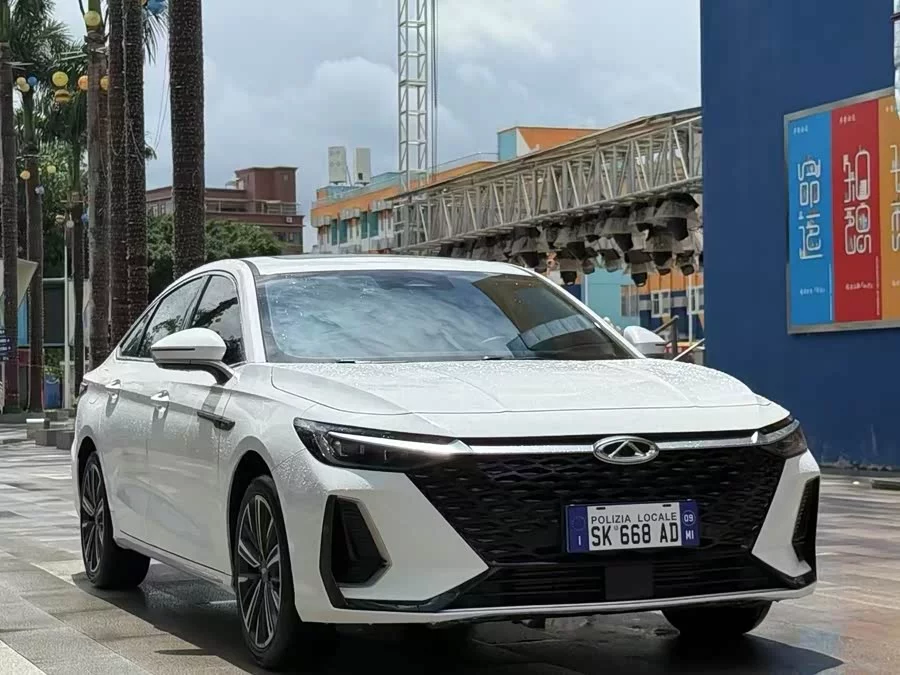 Chery Arrizo 8