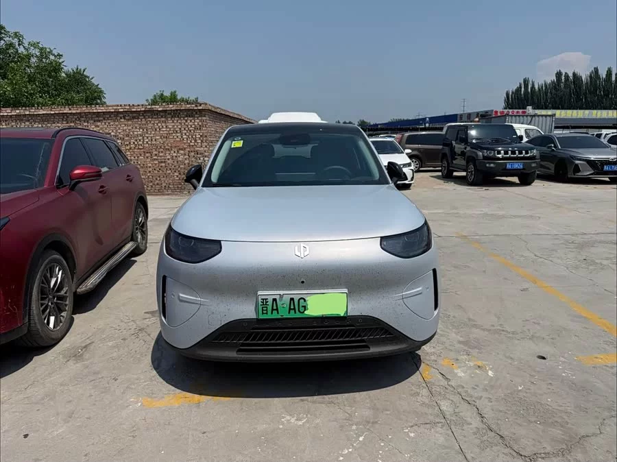 Leapmotor A10