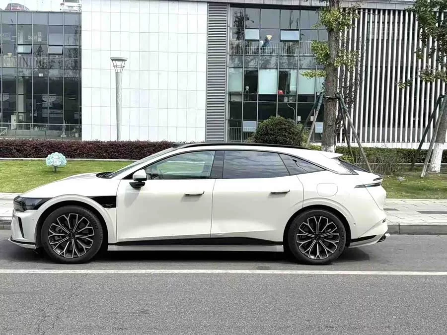 Zeekr 007GT