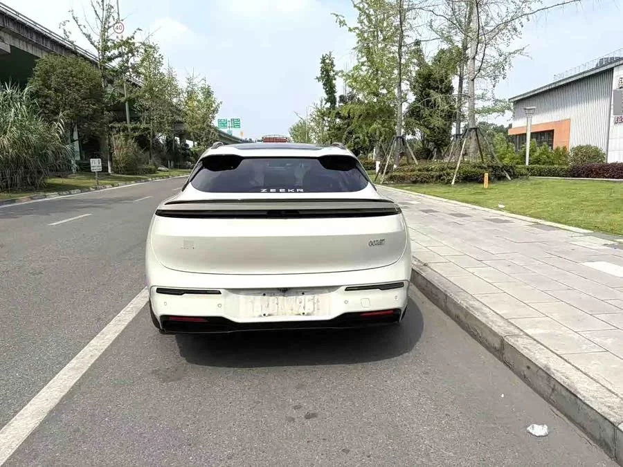 Zeekr 007GT