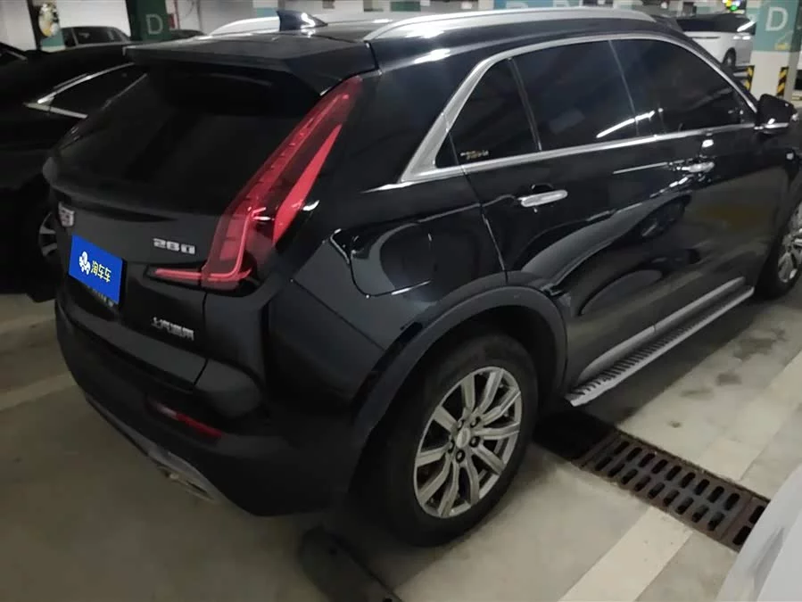 Cadillac XT4
