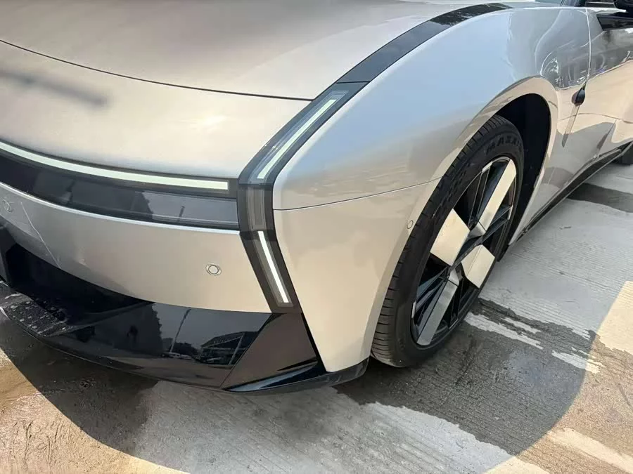 Xpeng P7
