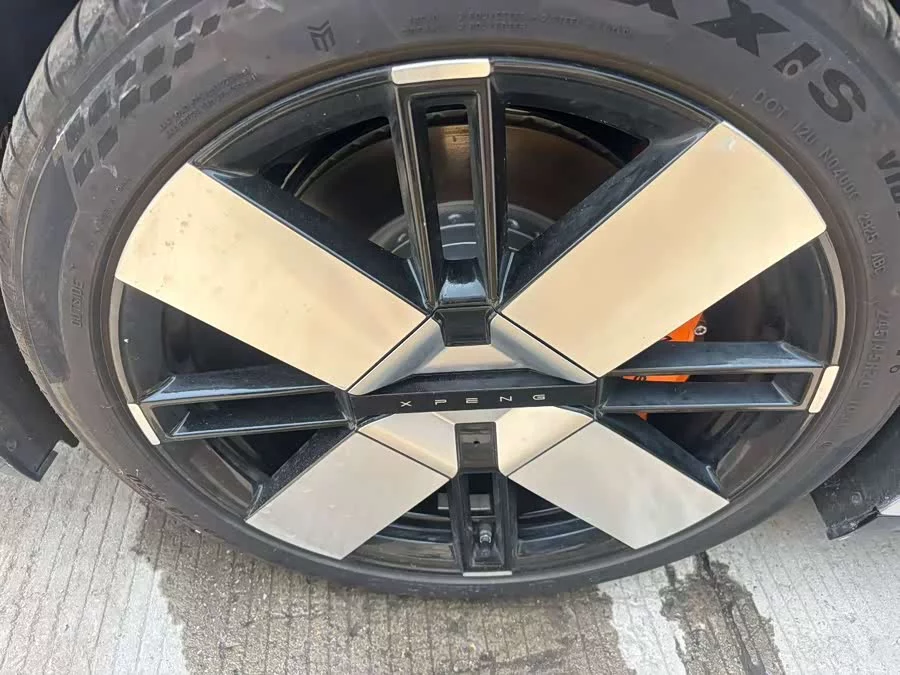 Xpeng P7