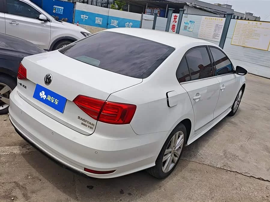 Volkswagen Sagitar