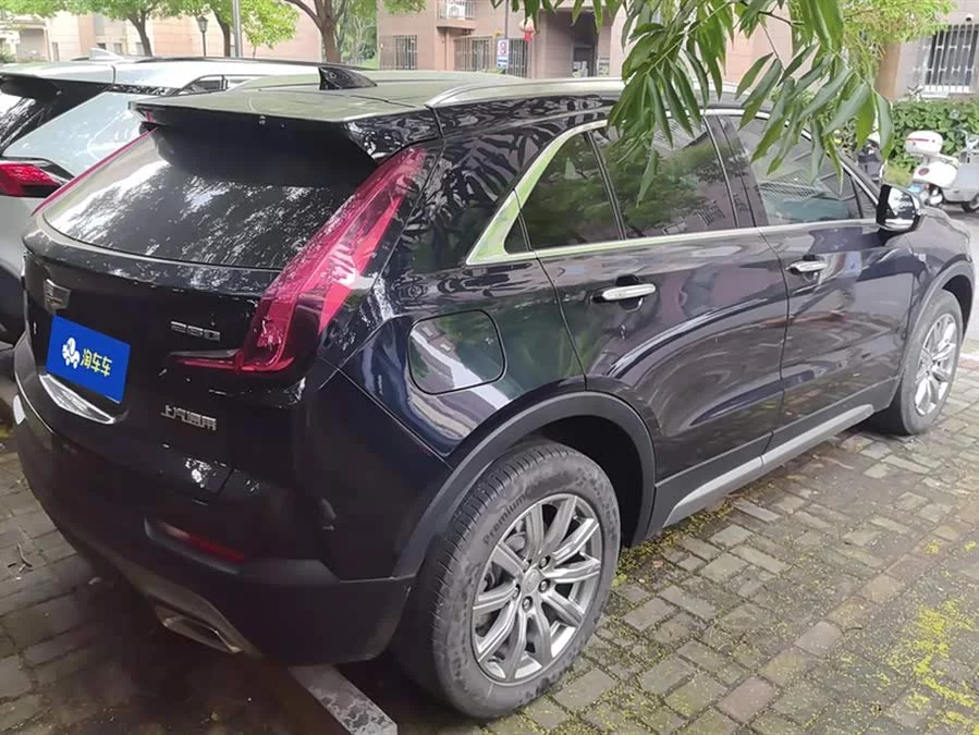 Cadillac XT4