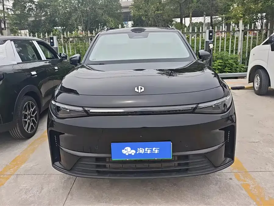 Leapmotor C16
