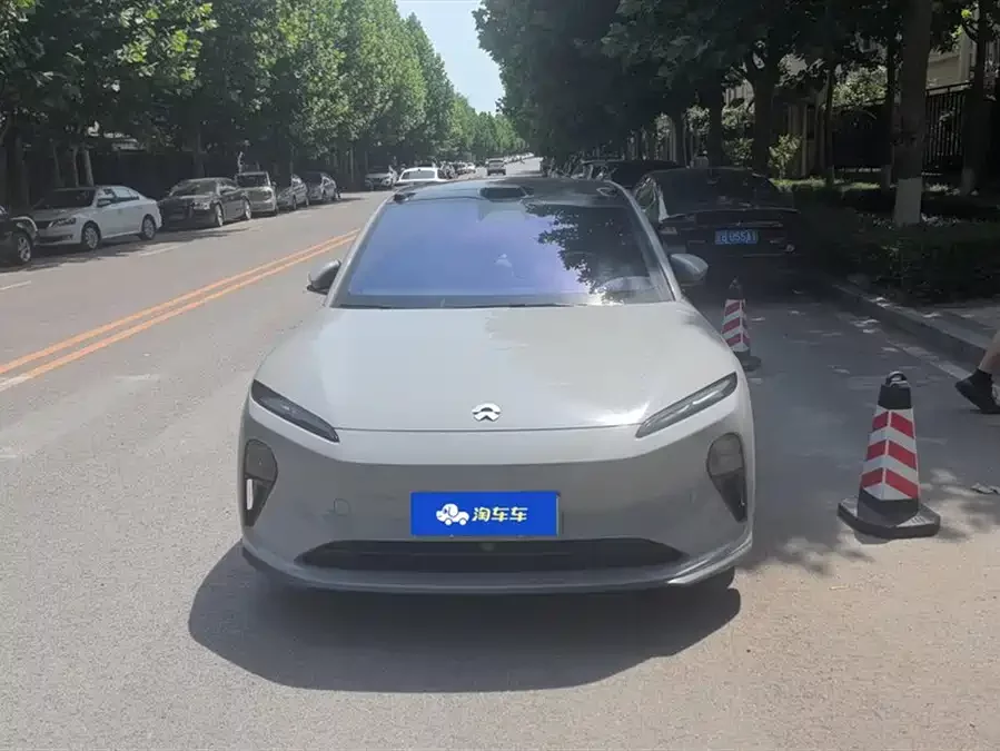NIO ET5T