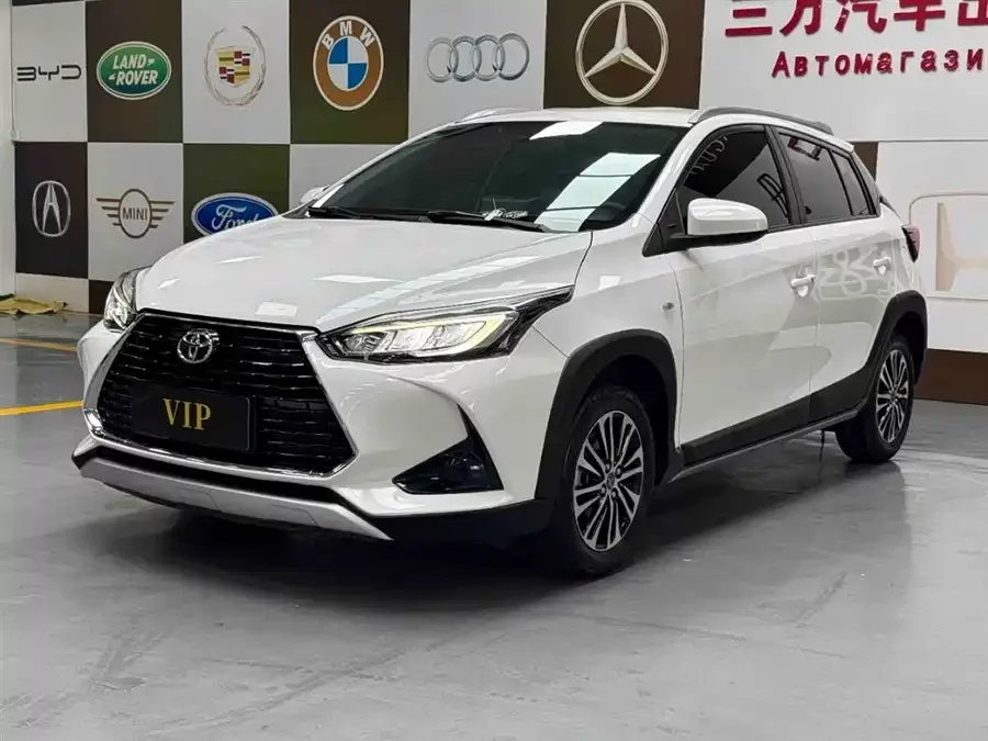Toyota YARiS L