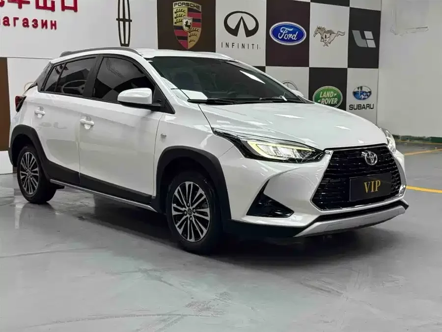 Toyota YARiS L