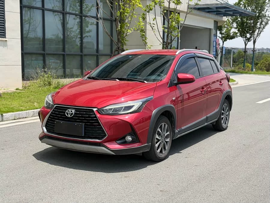 Toyota YARiS L