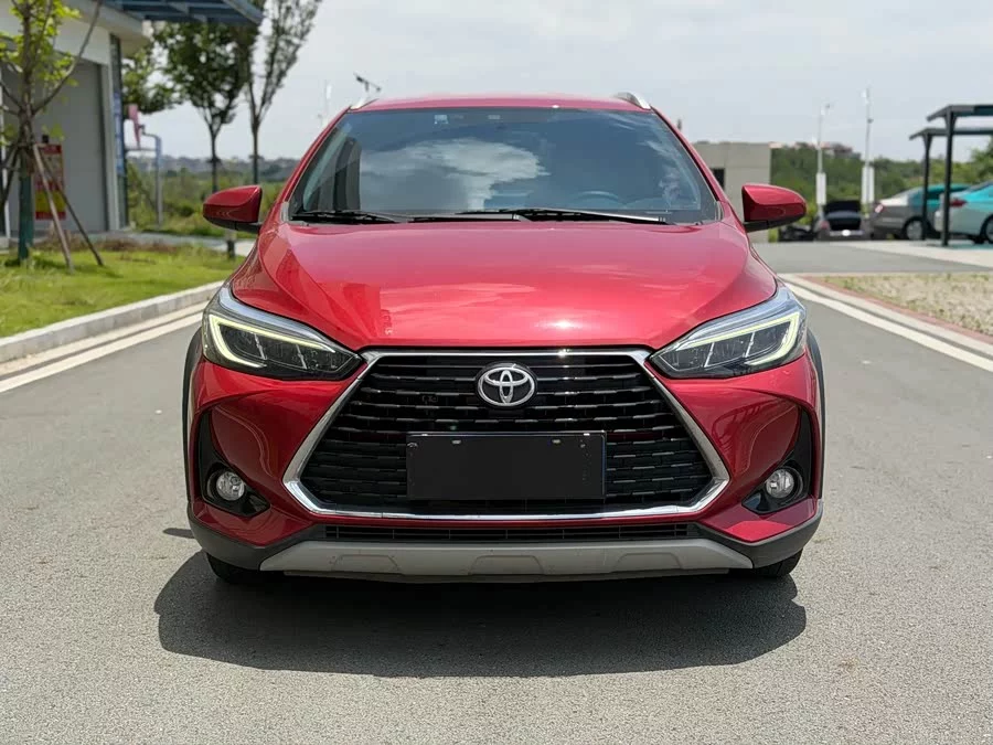 Toyota YARiS L